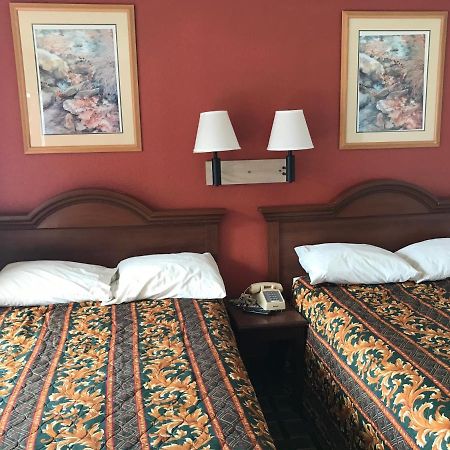 Travel Inn Гринсборо Экстерьер фото